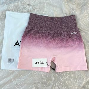 Aybl pulse ombré seamless shorts with dust bag- plum